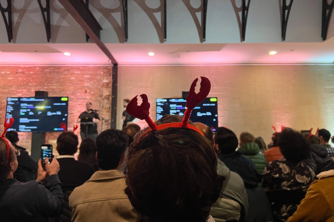 Đám đông dự sự kiện ClawCon NYC ở New York (Mỹ) tuần trước. Ảnh: The Verge