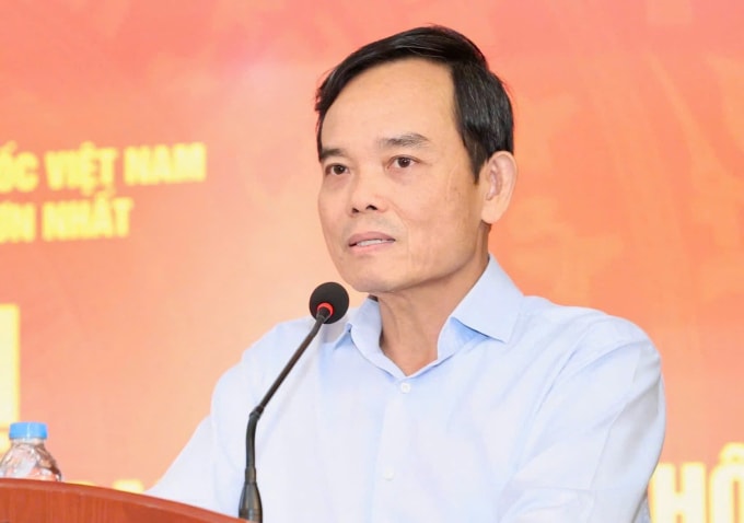 Bí thư Trần Lưu Quang tại buổi tiếp xúc cử tri sáng 10/3. Ảnh: An Phương