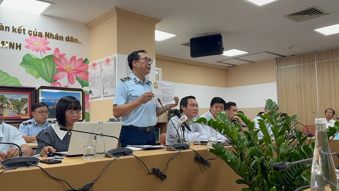 Quản lý thị trường TPHCM ghi nhận hiện tượng mua xăng trữ tại nhà năm 2026 - Ảnh 1.