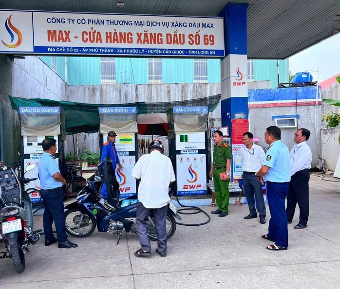 Tây Ninh kiểm tra 252 cửa hàng xăng dầu , xử lý nghiêm vi phạm găm hàng - Ảnh 1.