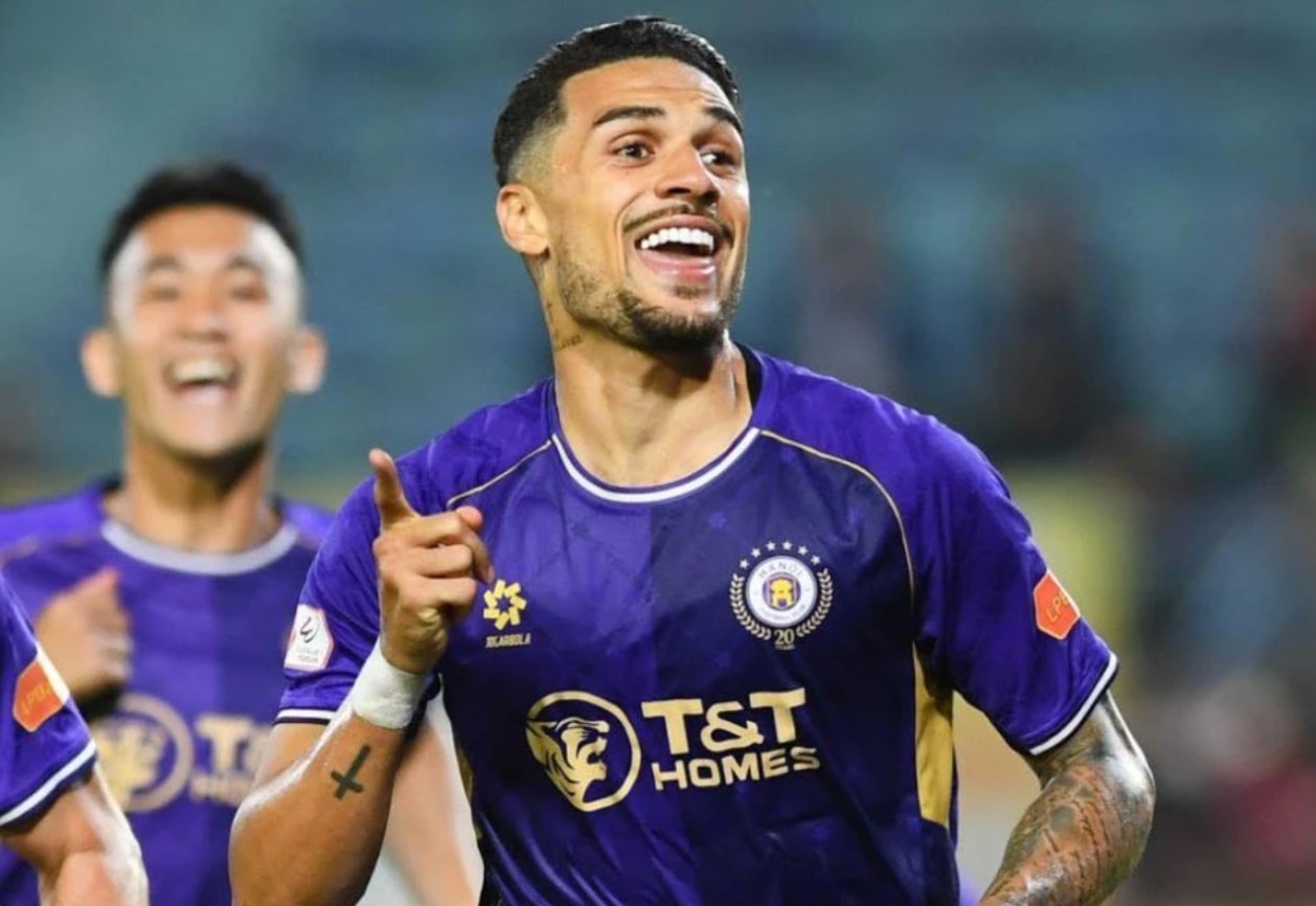 Hoàng Hên có cơ hội khoác áo tuyển Việt Nam. (Ảnh: CLB Hà Nội)