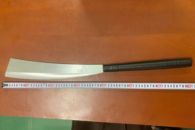 Hung khí gây án bị tịch thu. Ảnh: Hòa Vang