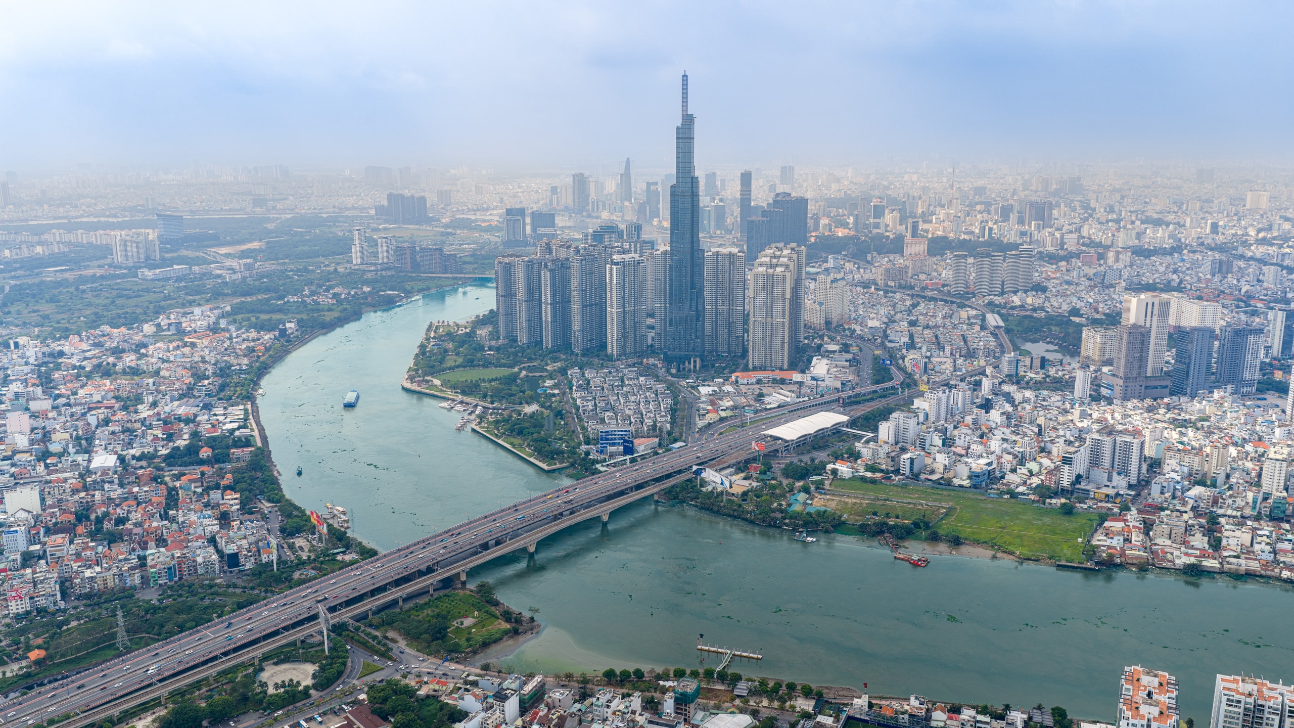 Tour trực thăng TPHCM 2026: Trải nghiệm ngắm cảnh biển từ trên cao - Ảnh 7.