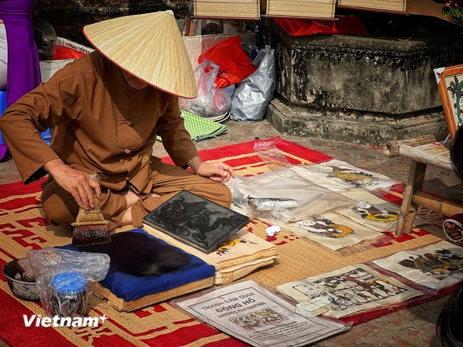 Làng tranh dân gian Đông Hồ đón nhận bằng ghi danh di sản của UNESCO- Ảnh 2.