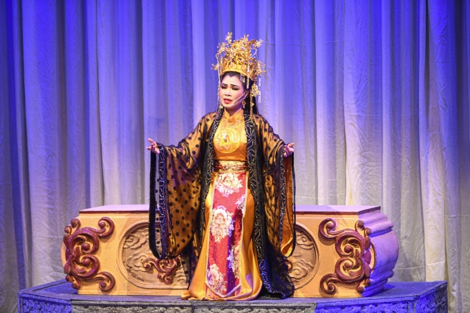 Nghệ sĩ Ưu tú Ngọc Đợi đảm nhận vai thái hậu Dương Vân Nga. Ảnh: Ban tổ chức cung cấp