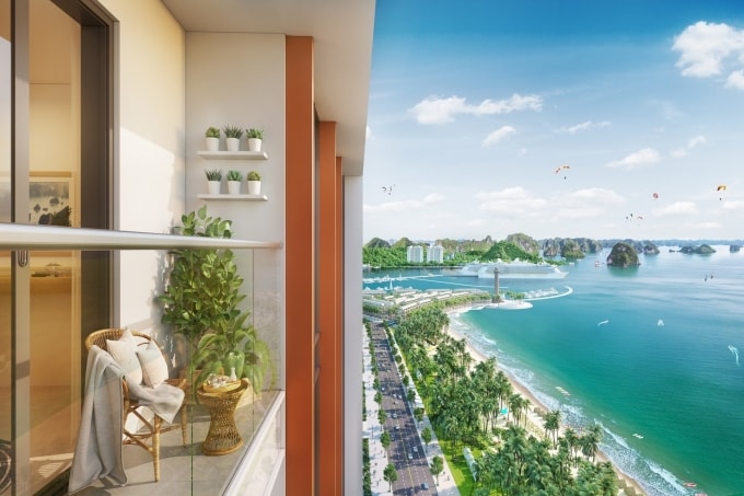 Tầm nhìn vịnh Hạ Long từ tổ hợp căn hộ tại Sun Elite City. Ảnh: Sun Property
