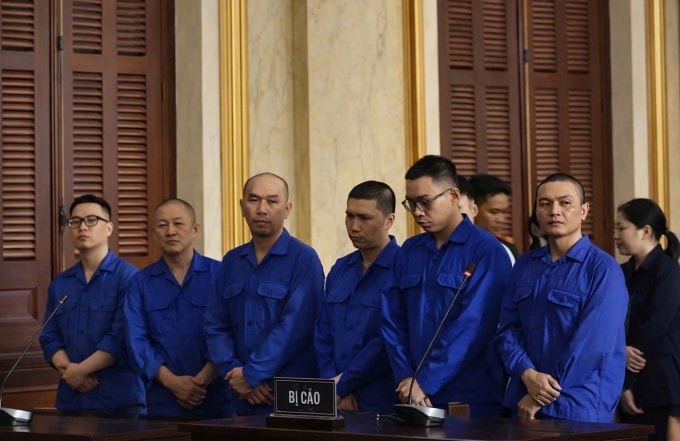 Các bị cáo tại tòa hôm nay. Ảnh: Bình Nguyên