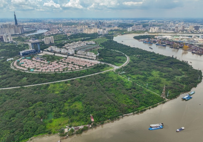 Bất động sản khu đô thị Thủ Thiêm, thuộc khu đông TP HCM năm 2024. Ảnh: Quỳnh Trần