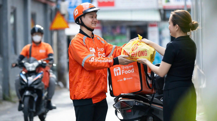 Xăng tăng 2026 , Grab , Be và ShopeeFood hỗ trợ tài xế vượt khó khăn - Ảnh 1.
