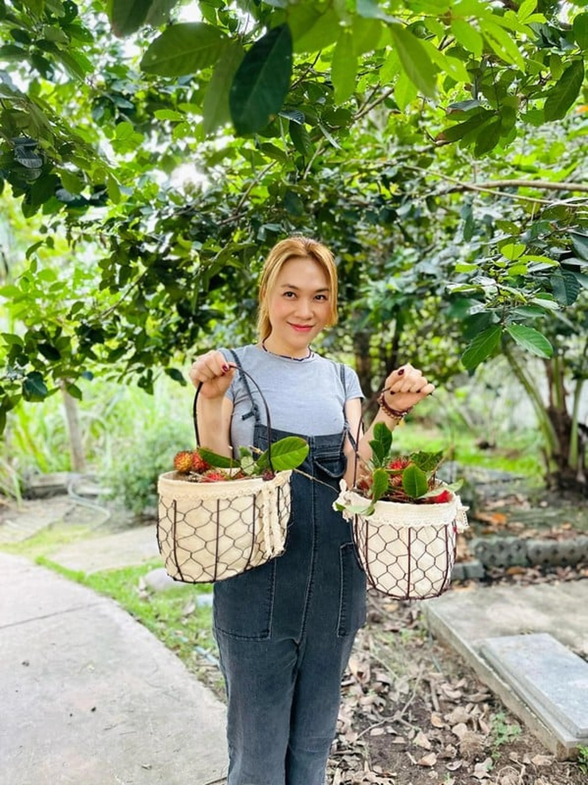 Mỹ Tâm ở trong nhà vườn rộng nghìn m2 ở Củ Chi, TP.HCM.