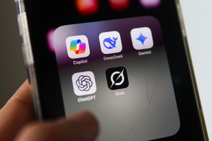 Logo các ứng dụng AI Copilot, DeepSeek, Gemini, ChatGPT, Grok. Ảnh: Lưu Quý