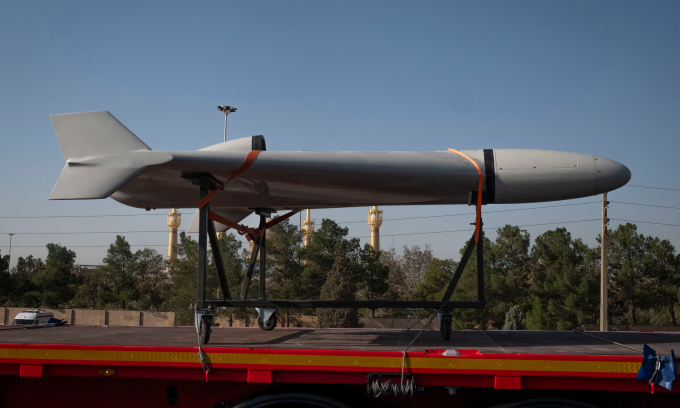 UAV Shahed 136 tại cuộc duyệt binh ở Tehran, Iran hồi năm 2024. Ảnh: AFP