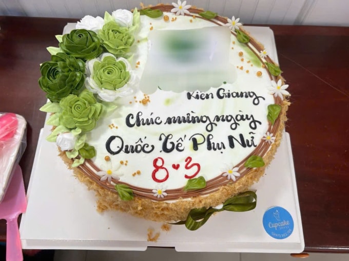 Bánh kem nghi gây ngộ độc cho nhiều khách hàng ở Rạch Giá. Ảnh: Dương Đông