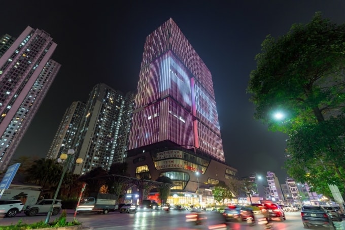 Lượng khách hiện hữu và mô hình all in one tại ROX Tower Goldmark City cho phép khai thác đa dạng loại hình kinh doanh. Ảnh: ROX Signature