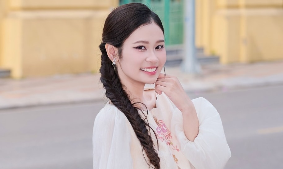 Phương Quyên giới thiệu bản thân, quê hương Hải Phòng