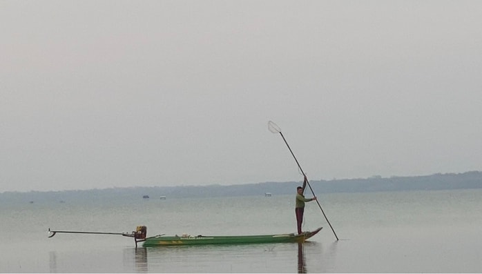 Hình ảnh "khác lạ" nhưng nhiều người thích trên hồ Dầu Tiếng- Ảnh 3.