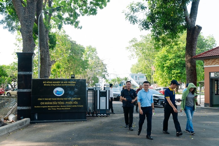 VIDEO: Ngẩn ngơ trước vẻ đẹp thơ mộng của "lá phổi xanh" Dầu Tiếng - Ảnh 4.