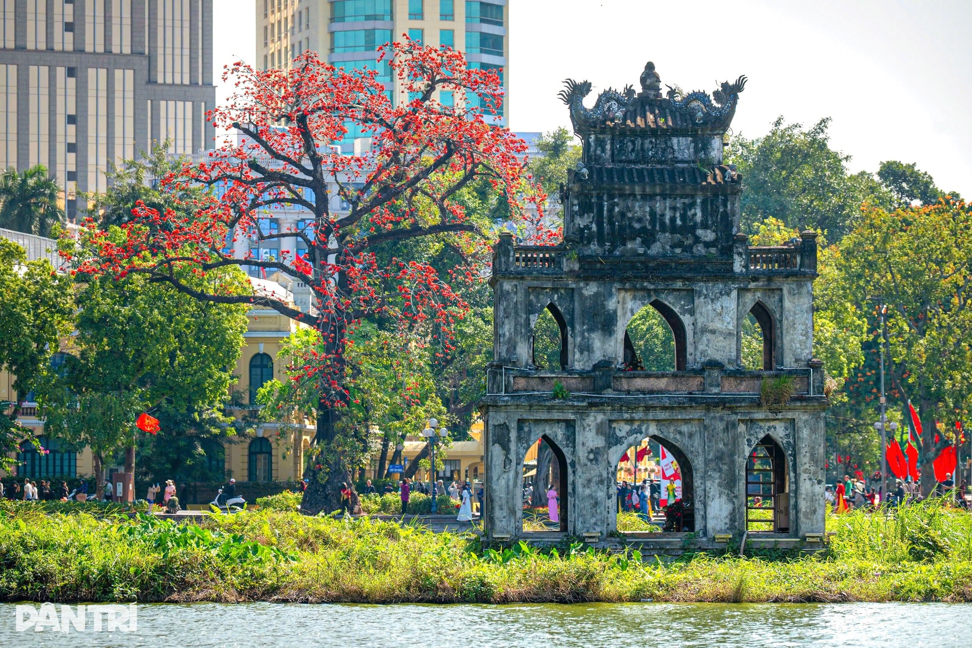 Hà Nội lãng mạn mùa hoa khoe sắc - 12 Hà Nội lãng mạn mùa hoa khoe sắc - 12