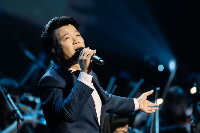 Ca sĩ Vũ Thắng Lợi trong concert. Ảnh: Ban tổ chức cung cấp