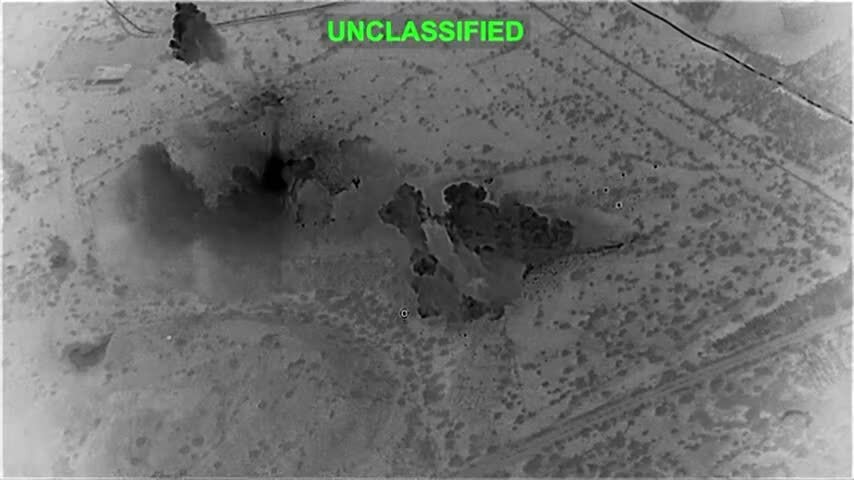 Ông Trump đăng video Mỹ không kích 'huyết mạch dầu mỏ' của Iran