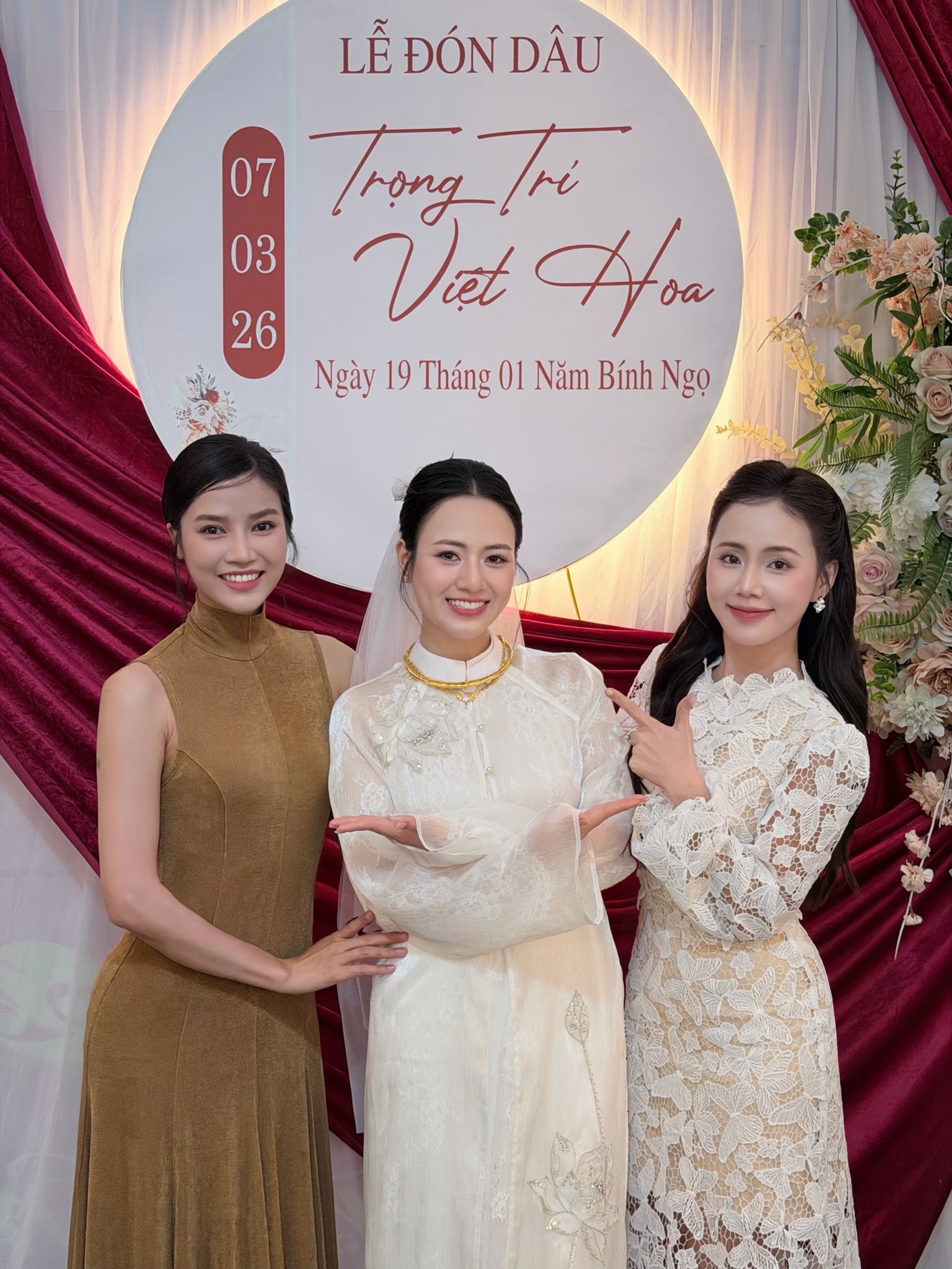 Chuyện tình 9 năm đầy lãng mạn của cặp đôi diễn viên phim giờ vàng VTV- Ảnh 2.