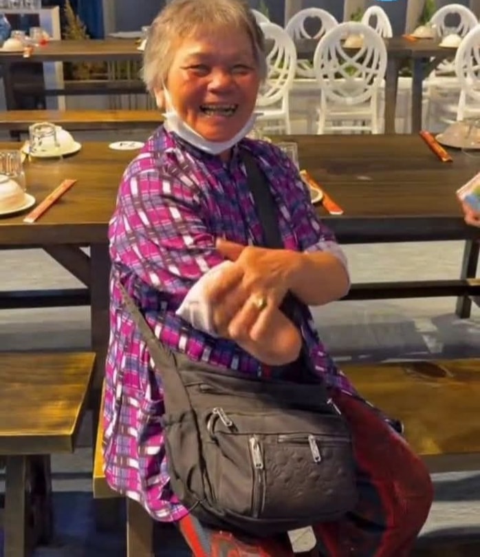 Vụ nam nhân viên phục vụ trúng độc đắc 18 tỉ đồng: Lộ diện người bạn được tặng xe máy - Ảnh 6.