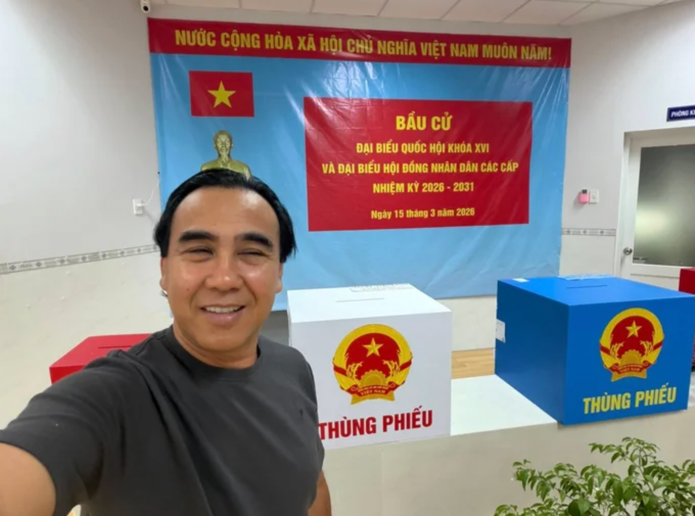 Nhạc sĩ Nguyễn Văn Chung, NSND Mỹ Uyên rộn ràng đi bầu cử, tự hào ngày hội non sông- Ảnh 4.