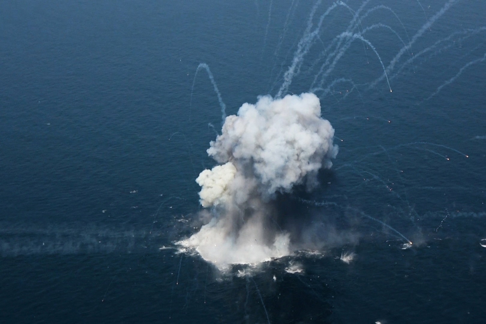 Sẽ là một cuộc chiến dữ dội tại hải phận Iran? (Ảnh: Reuters)