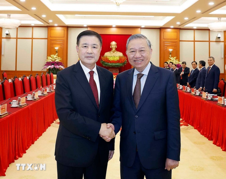 Tổng Bí thư Tô Lâm và Bộ trưởng Công an Trung Quốc Vương Tiểu Hồng. (Ảnh: TTXVN)