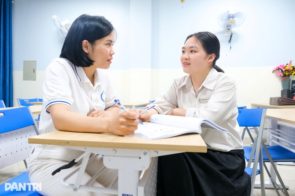 Nữ trưởng phòng lương cao đột ngột nghỉ việc để đi học tiếng Trung - 1 Nữ trưởng phòng lương cao đột ngột nghỉ việc để đi học tiếng Trung - 1