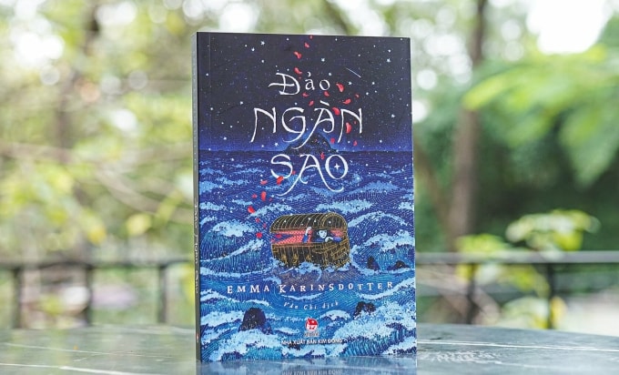 Bìa cuốn Đảo ngàn sao. Ảnh: Nhà xuất bản Kim Đồng