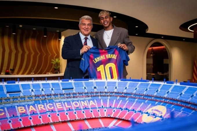 Sự ủng hộ của Yamal là một yếu tố quan trọng giúp Laporta thắng cử năm 2026. Ảnh: FC Barcelona