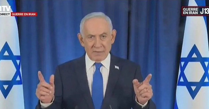 Hình ảnh gây hiểu lầm rằng ông Netanyahu có 6 ngón trên bàn tay phải. Ảnh: BFMTV