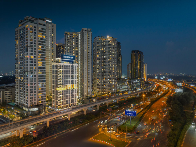 Dự án The Berkley về đêm. Ảnh: SonKim Land