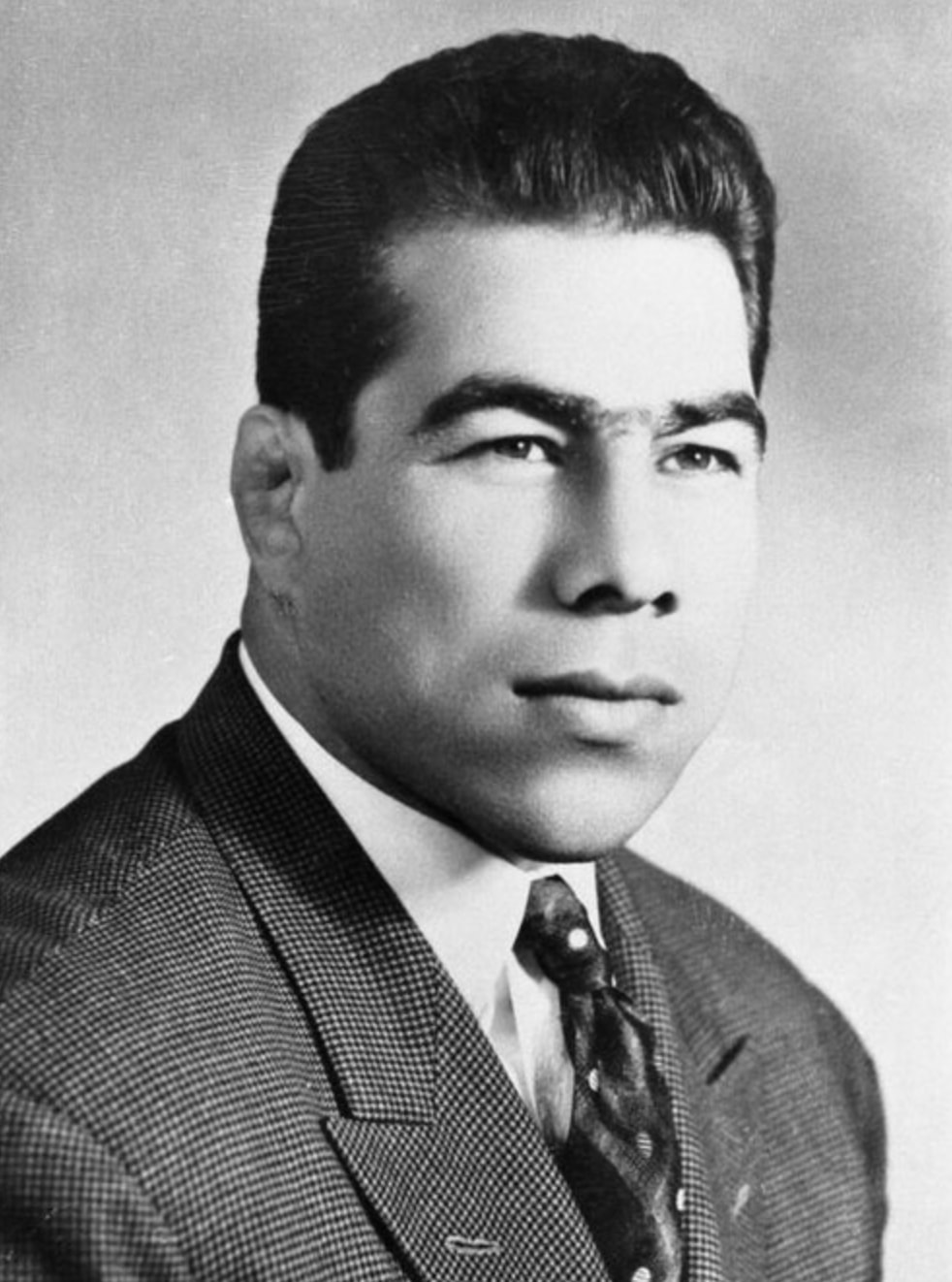 Chân dung đô vật Gholamreza Takhti.