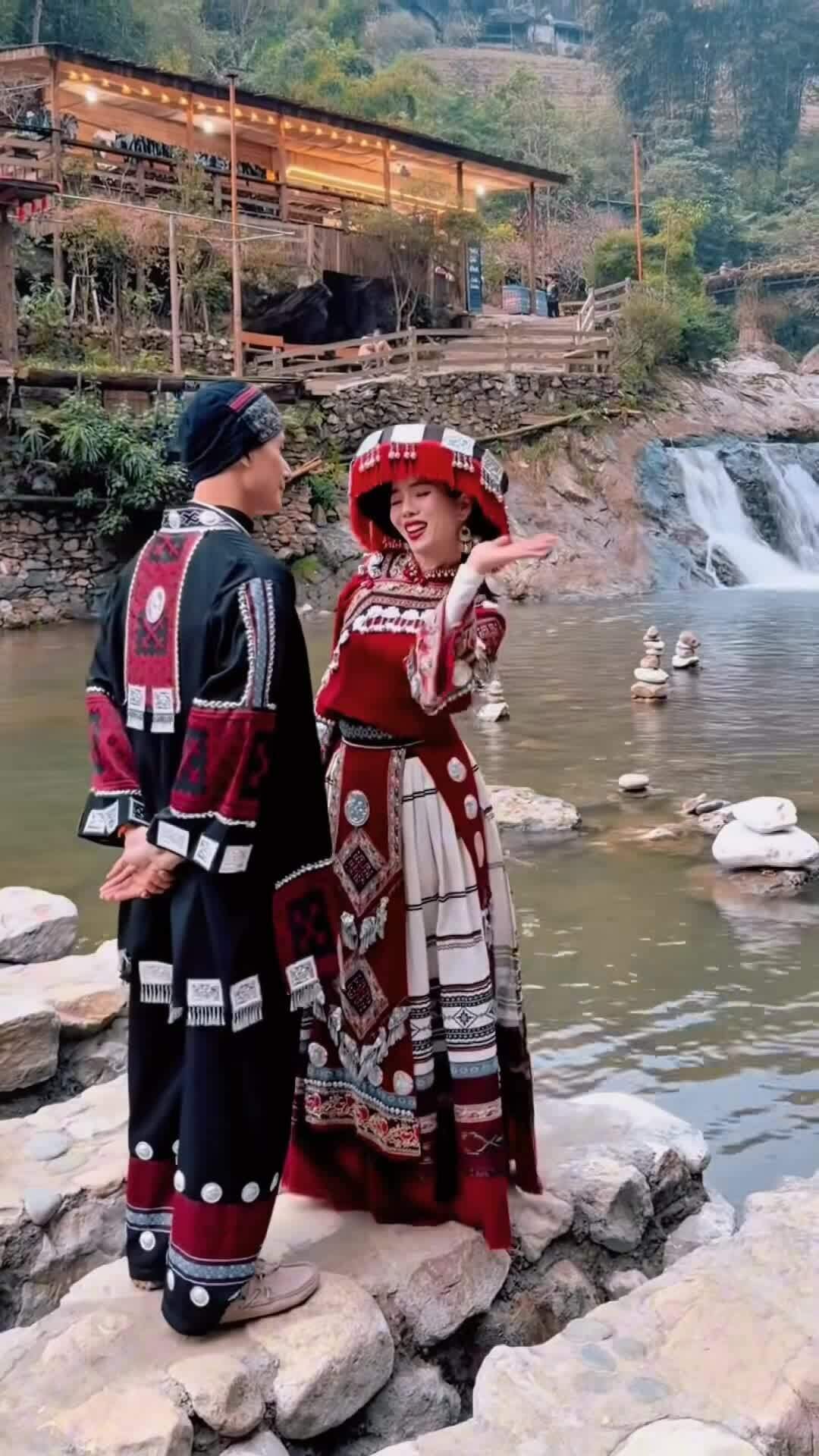 Lệ Quyên, Lâm Bảo Châu cover điệu nhảy 'Good Goodbye'