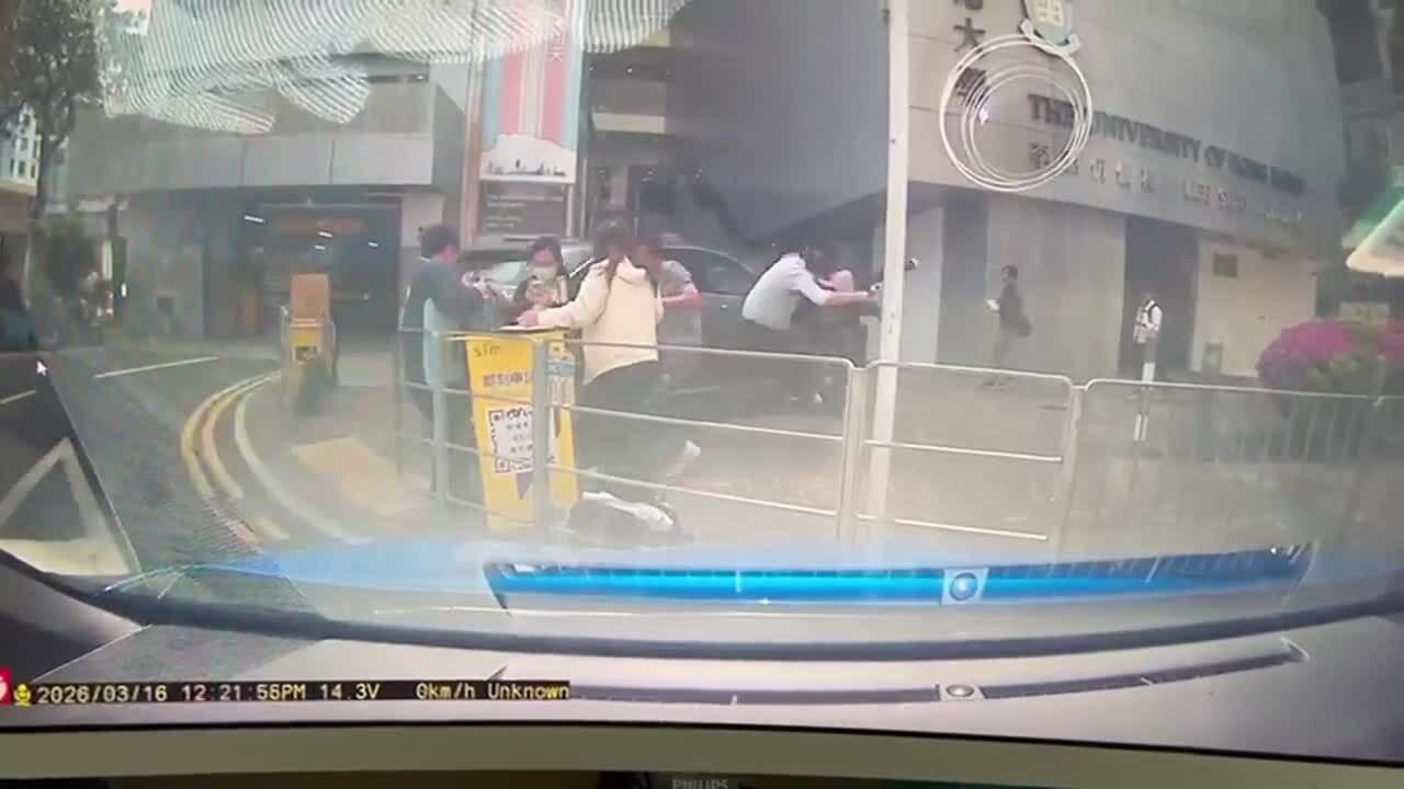 Tài xế 75 tuổi nhầm chân ga làm 9 người bị thương