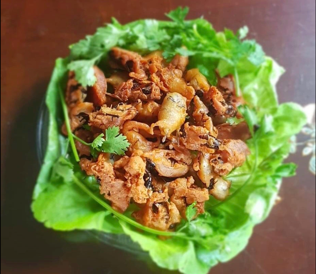 Con đặc sản “xấu xí” xưa không ai ngó, nay thành đặc sản Tây Bắc lạ miệng, dân nhậu mê tít săn lùng - Ảnh 8.