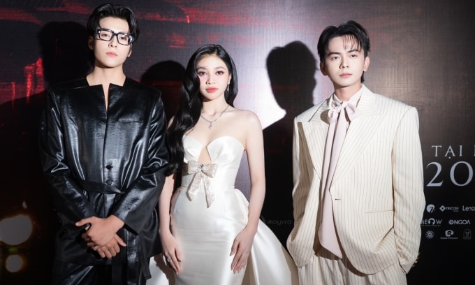 Từ trái qua: dàn diễn viên phim Bus: Chuyến xe một chiều - Vĩnh Đam, Minh Kiên, Hoàng Long. Ảnh: Hòa Phạm