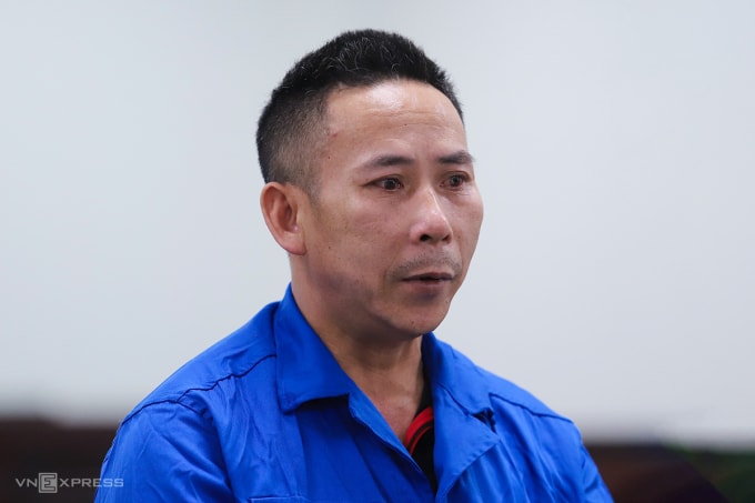 Tị cáo Võ Văn Tập tại tòa, sáng 18/3. Ảnh: Đức Hùng