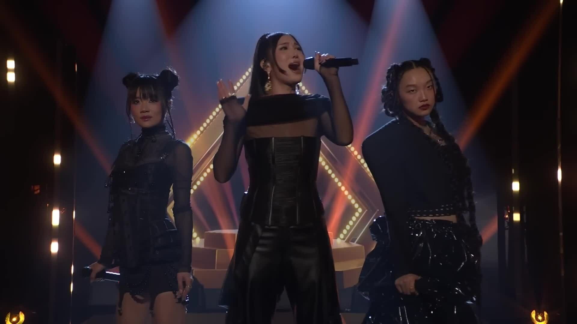 Màn trình diễn 'Golden' tại The Tonight Show Starring Jimmy Fallon