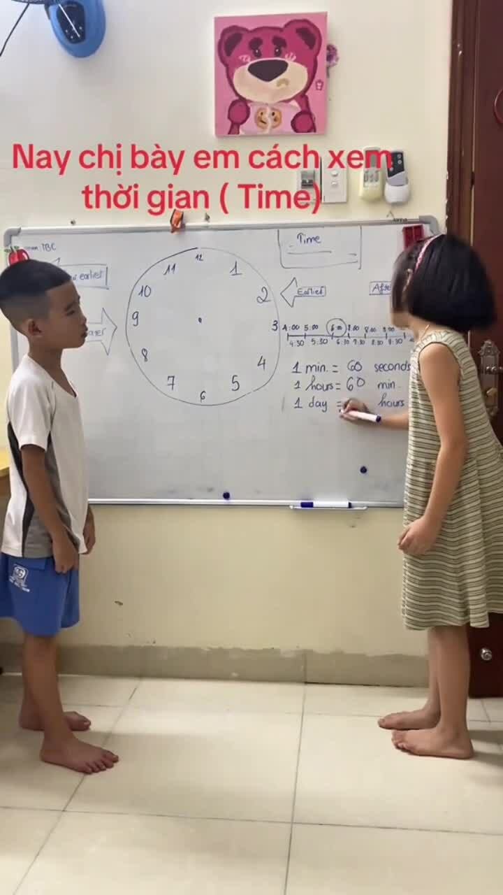 Cô bé 9 tuổi 'gây sốt' với loạt video triệu view dạy em học bằng tiếng Anh