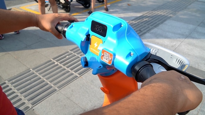 VIDEO: Thích thú chạy quanh trung tâm TPHCM với xe đạp điện miễn phí - Ảnh 4.