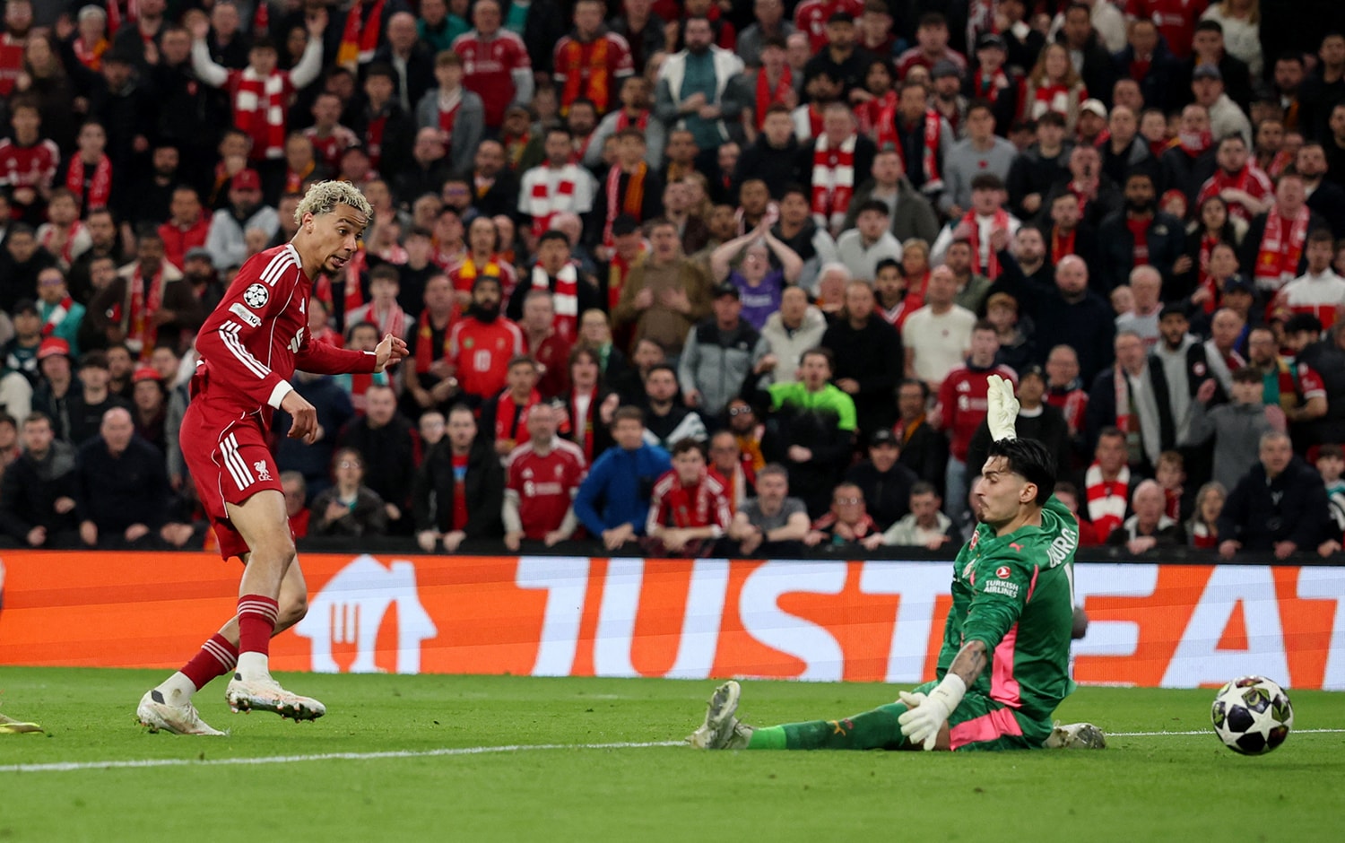 Liverpool thắng đậm Galatasaray. (Ảnh: Reuters)