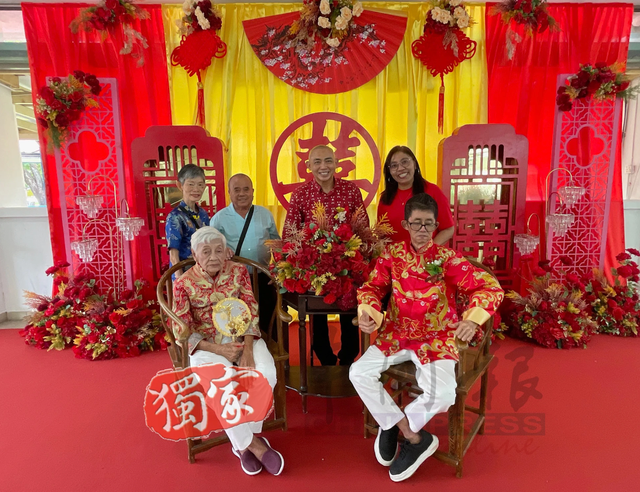 Cụ ông 67 kết hôn với cụ bà 91 tuổi sau 3 tháng hẹn hò - Ảnh 2.