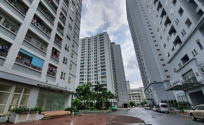 Khởi tố vụ án trục lợi hàng chục tỉ đồng từ nhà ở xã hội - Ảnh 1. Khởi tố vụ án trục lợi hàng chục tỉ đồng từ nhà ở xã hội - Ảnh 1.