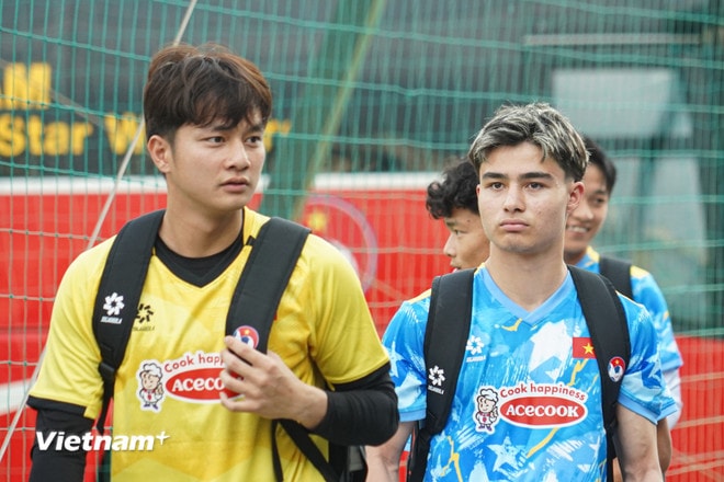 Tiền đạo Việt kiều Moric: 'Tôi có những phẩm chất tương đồng với Đình Bắc'- Ảnh 2. Tiền đạo Việt kiều Moric: 'Tôi có những phẩm chất tương đồng với Đình Bắc'- Ảnh 2.