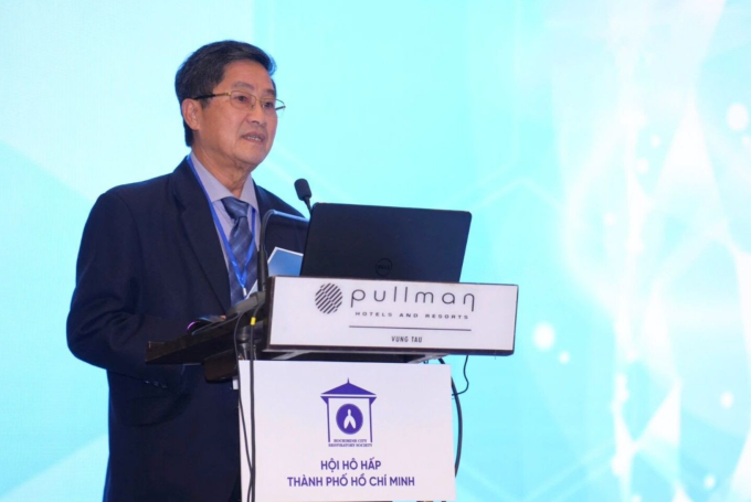 PGS.TS.BS Trần Văn Ngọc, Chủ tịch Hội Hô hấp TP HCM phát biểu tại hội nghị. Ảnh: BTC cung cấp