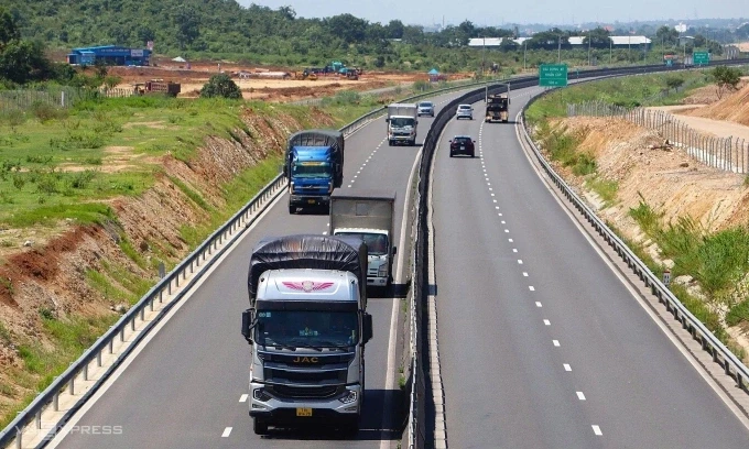Cao tốc Vĩnh Hảo Hảo - Phan Thiết qua xã Hàm Thuận Bắc, tỉnh Lâm Đồng. Ảnh: Việt Quốc