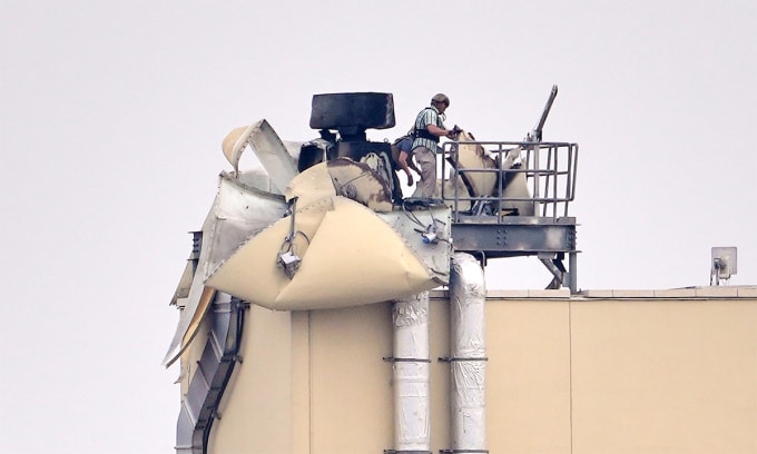 Radar Giraffe-1X cháy đen sau khi đại sứ quán Mỹ ở Iraq bị tập kích ngày 14/3. Ảnh: AP